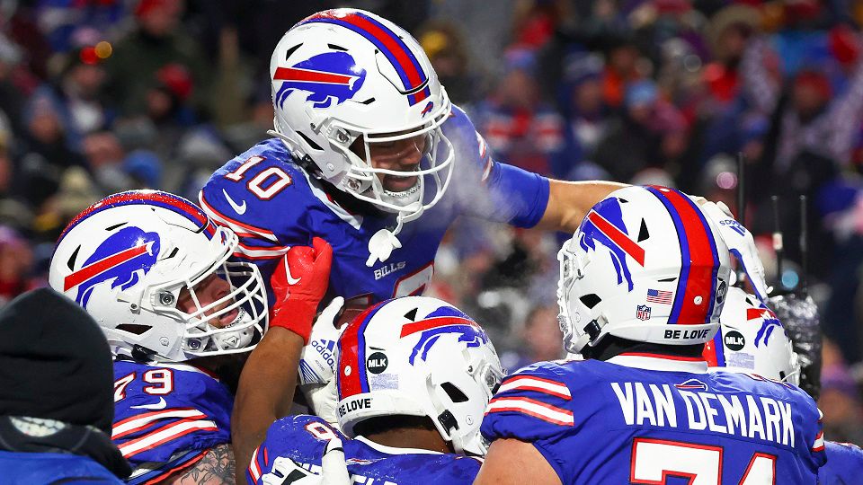 Bills Shake Off Mother Nature, Steelers In Playoff Win