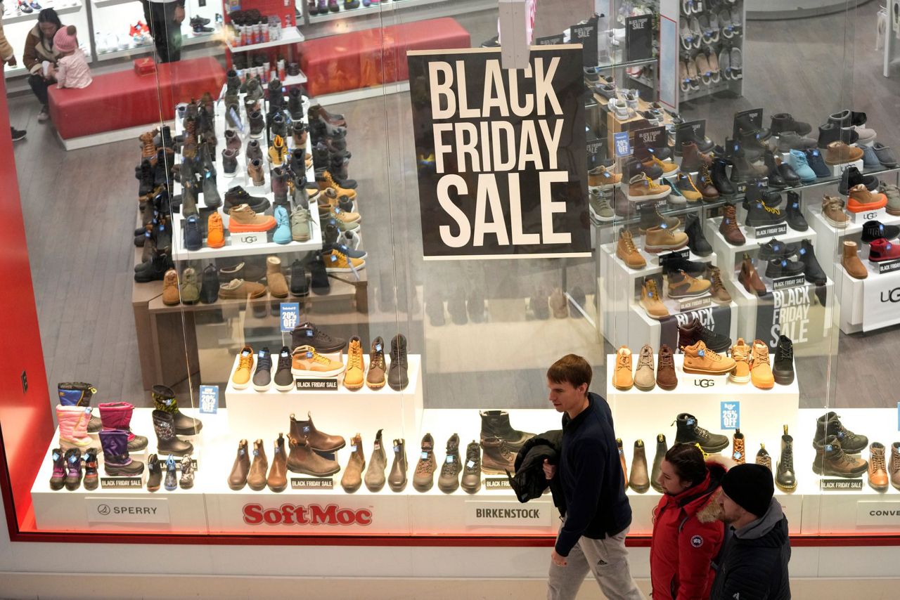 Everyone's Favorite Day Of The Year: My Black Friday Experience – Niles  West News