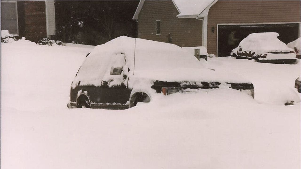 PHOTO GALLERY: Heavy snow storm hits Columbia, Local