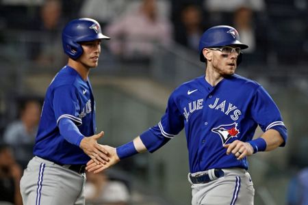 Vlad Guerrero Jr. breaks his Bat In Frustration During Blue Jays vs New  York Yankees Match