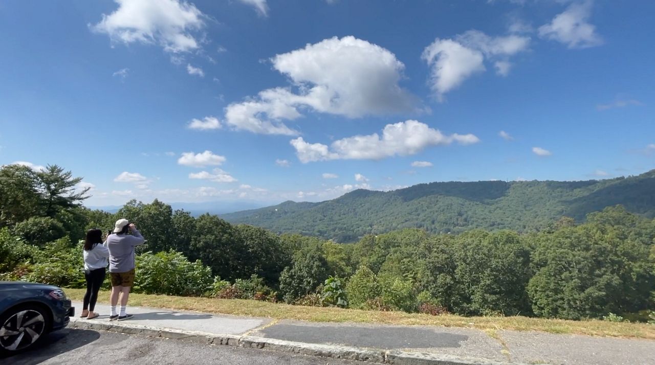 Some Blue Ridge Parkway open during government shutdown