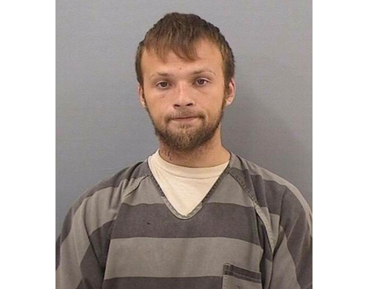 5 bodies found in Tennessee, suspect captured after manhunt
