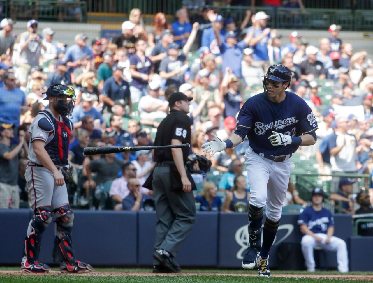 Brewers hang on for 54 win over Braves