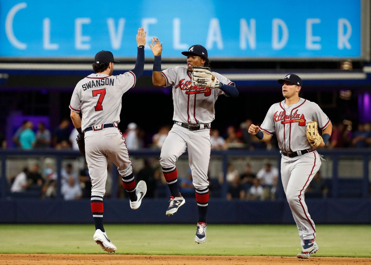 Braves' Acuña describes feelings for Freeman as 'nothing'