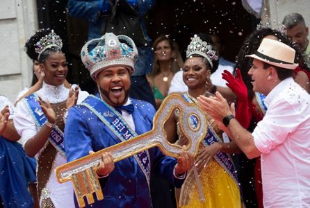 Rio's Carnival parade is back, as street bands ache to party