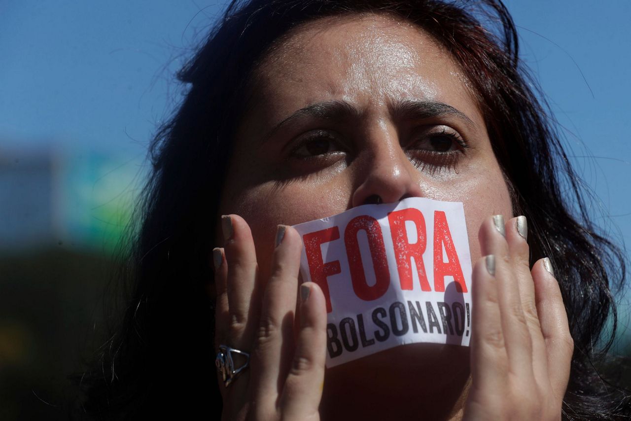Nation-wide education protests in Brazil against budget cuts