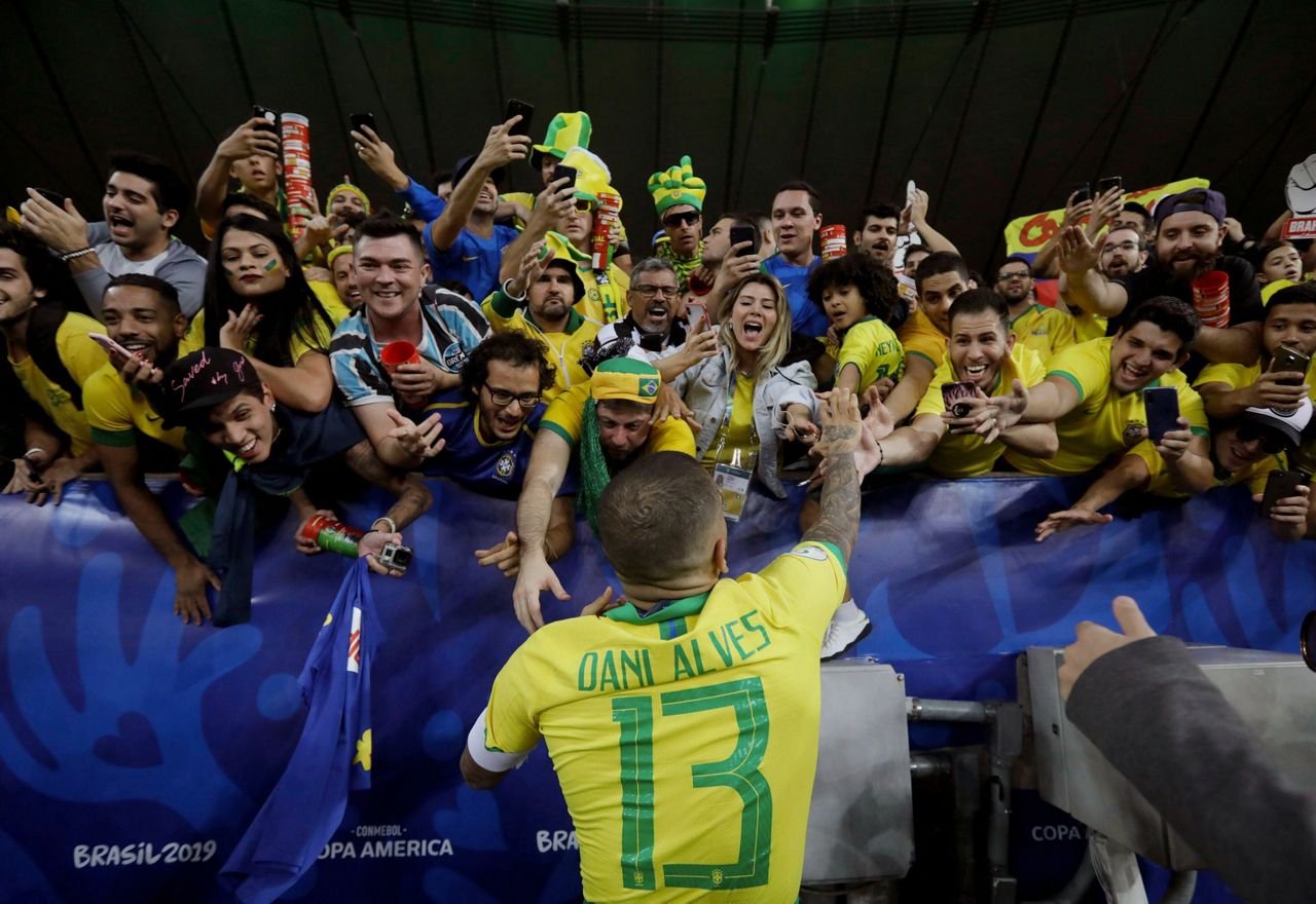 Brazil beats Peru to win 1st Copa América title since 2007