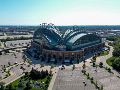 Milwaukee Brewers' $300 million taxpayer-funded stadium plan is