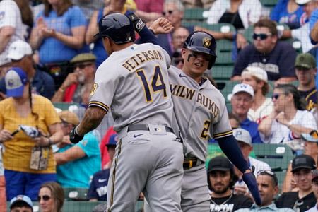 Cubs 3, Brewers 1: Joc Pederson's homer leads the Cubs to victory