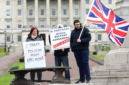 N Ireland leaders call for calm after night of rioting Irish Sea