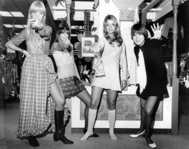 Mary Quant, designer who epitomized Swinging 60s, dies at 93