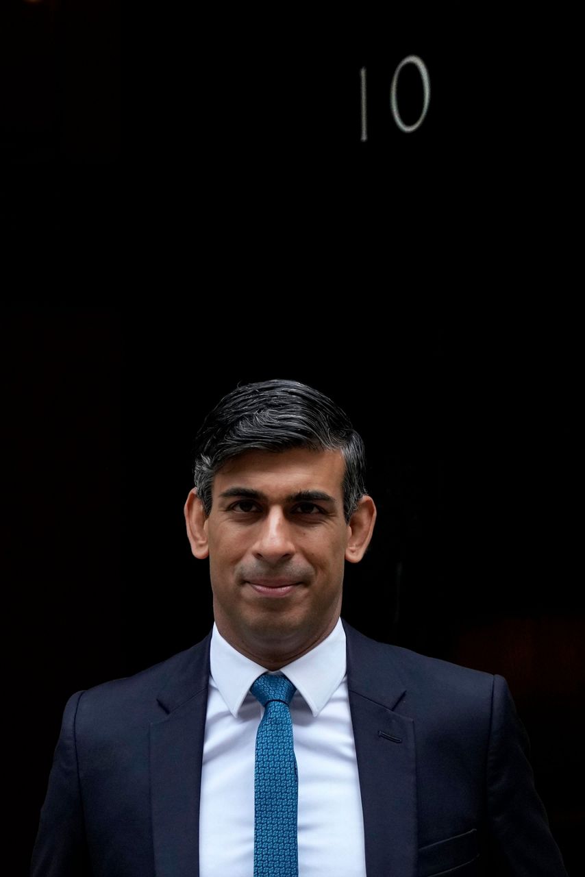 Uk Prime Minister Rishi Sunak Apologizes For A Previous Ban On Lgbtq People In The Military 