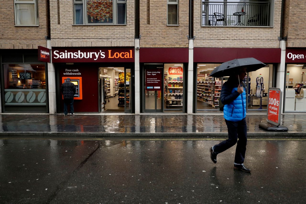 Sainsbury S To Buy Asda From Walmart For 10 1 Billion