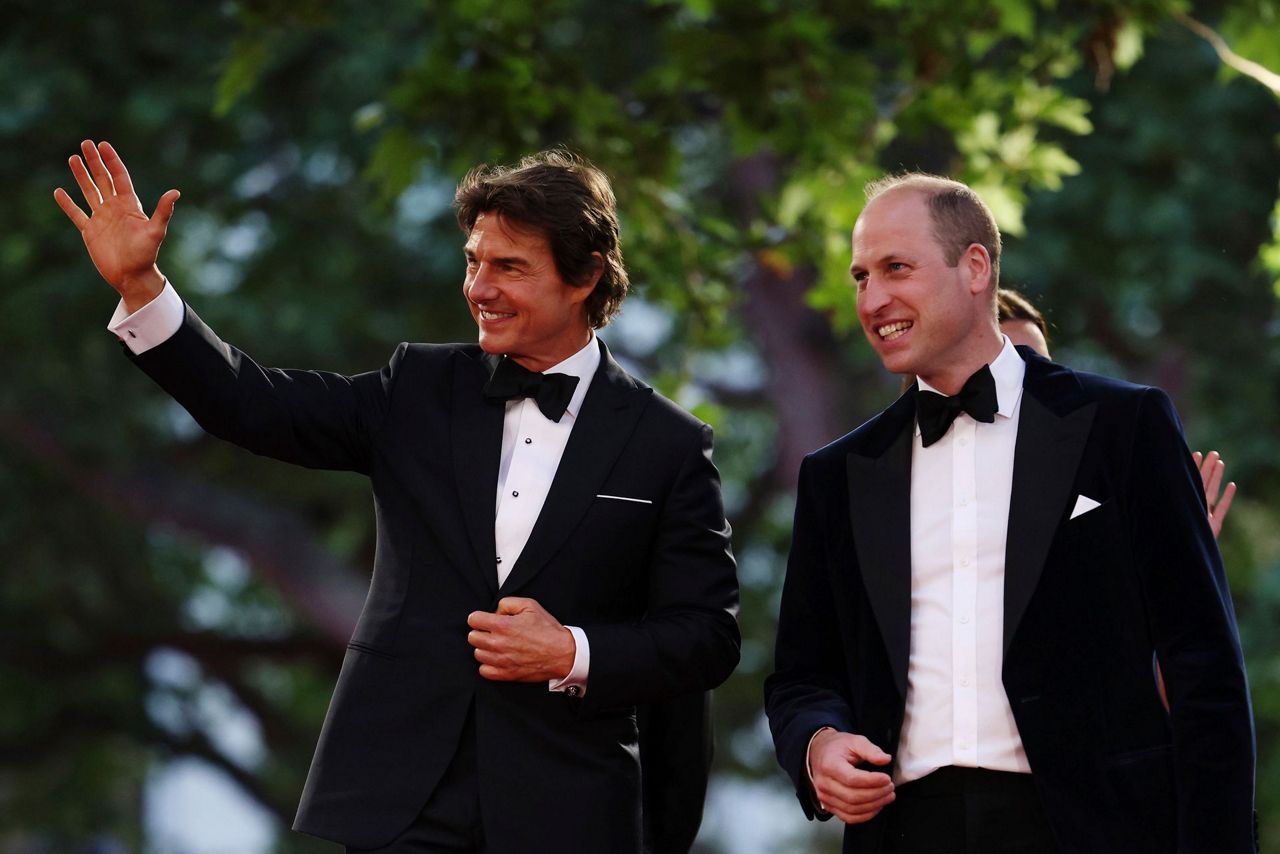 Prince William, Kate join Tom Cruise for 'Top Gun' premiere