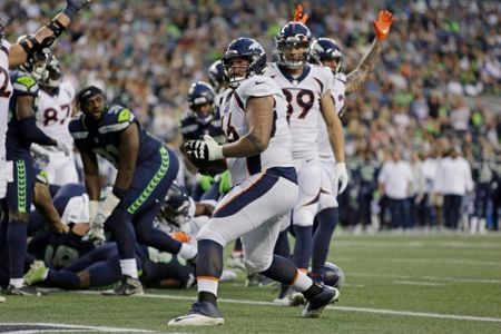 Seattle Seahawks fall to Denver Broncos, 30-3