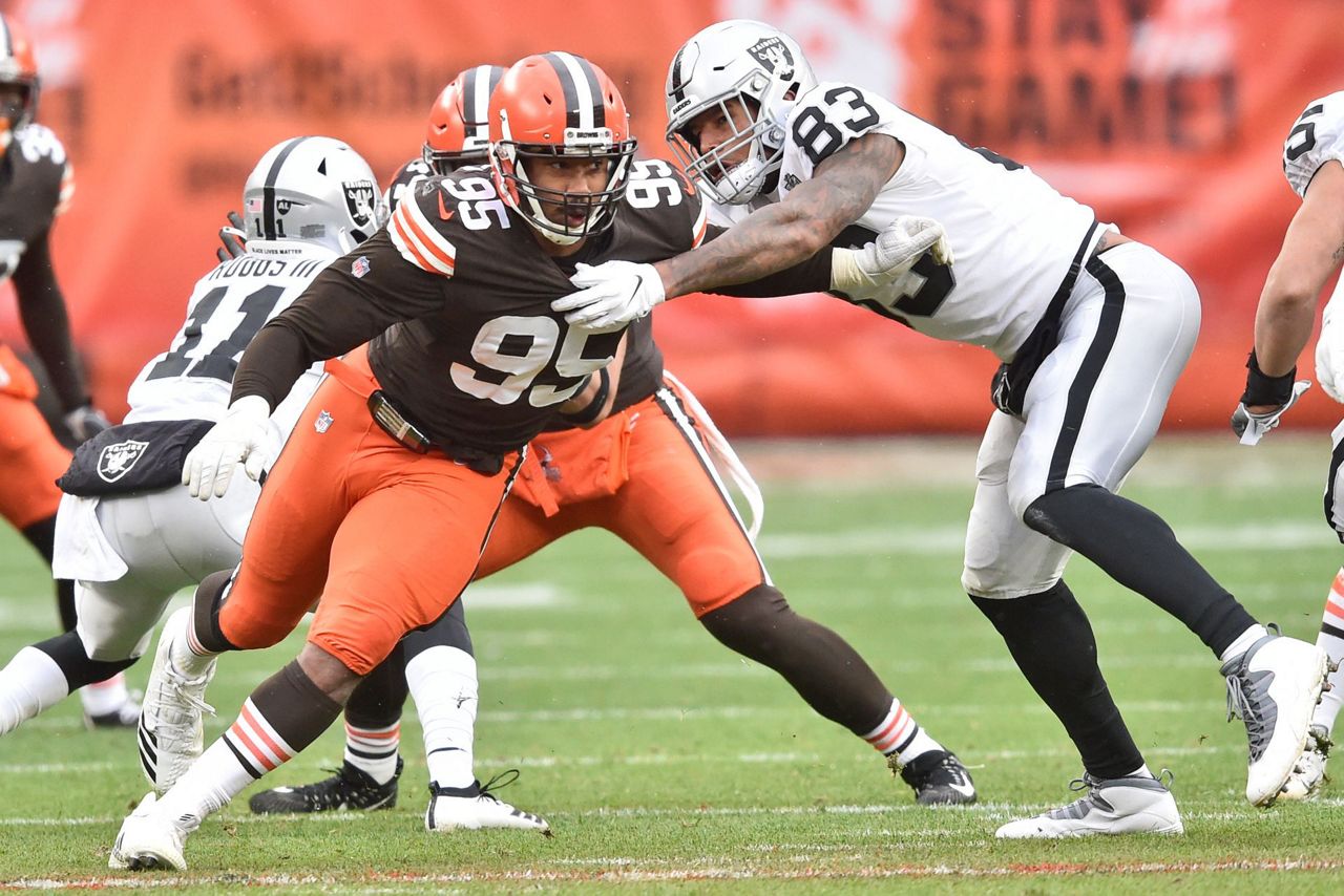 Cleveland Browns Sione Takitaki Covid-19 reserve list