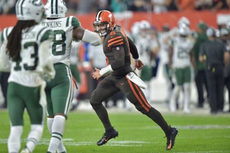 LeBron James annoints Baker Mayfield as new face of Cleveland