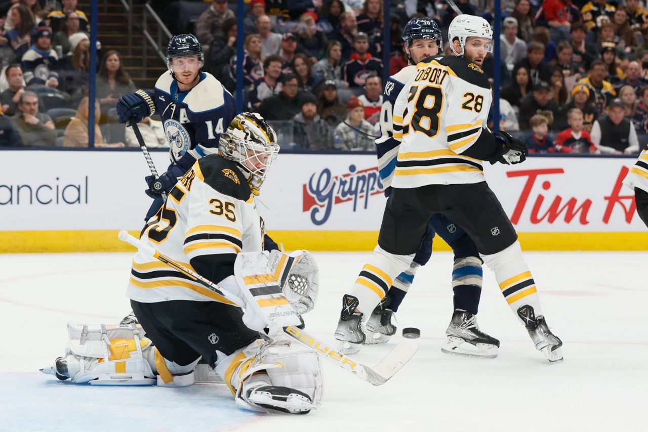 Linus Ullmark Makes 30 Saves, Bruins Beat Blue Jackets 4-0