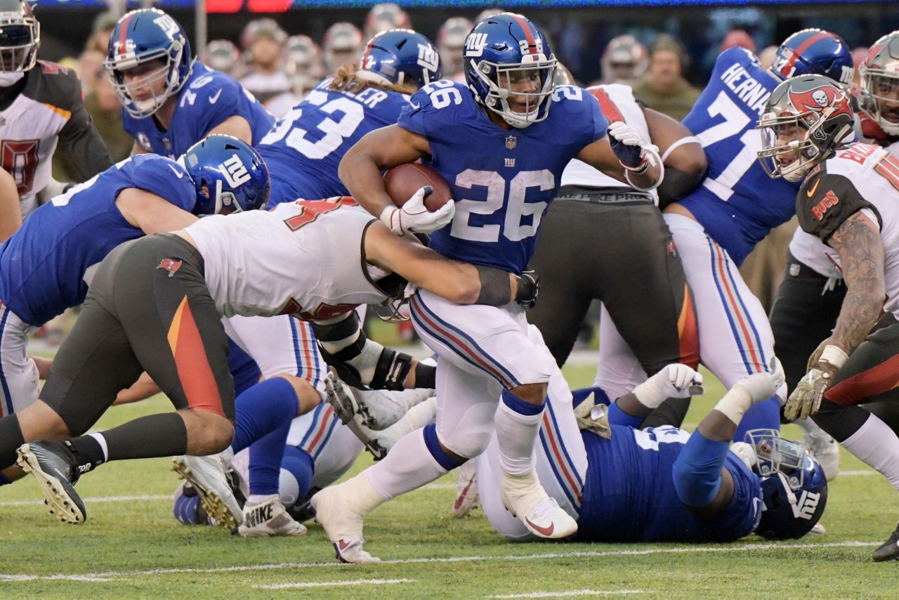 NYG 36, MIA 20: Manning throws 2 TDs, Giants end long skid