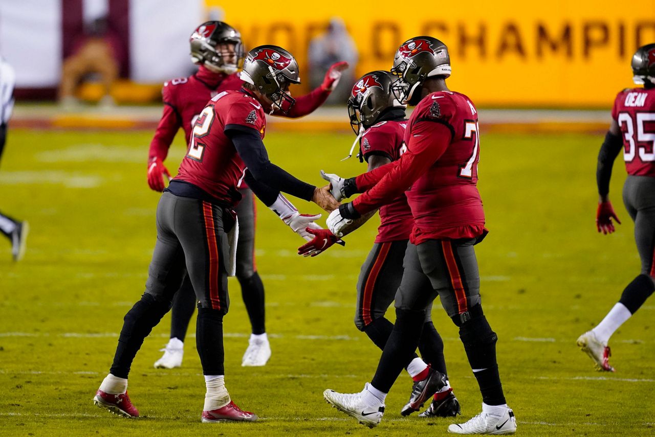 Brady Outduels Heinicke, Leads Buccaneers Past Washington