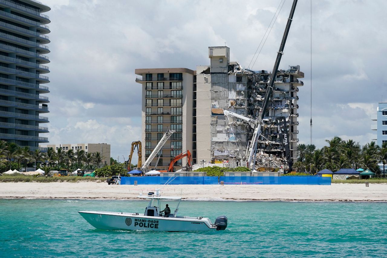 Collapsed Florida condo building likely to be demolished