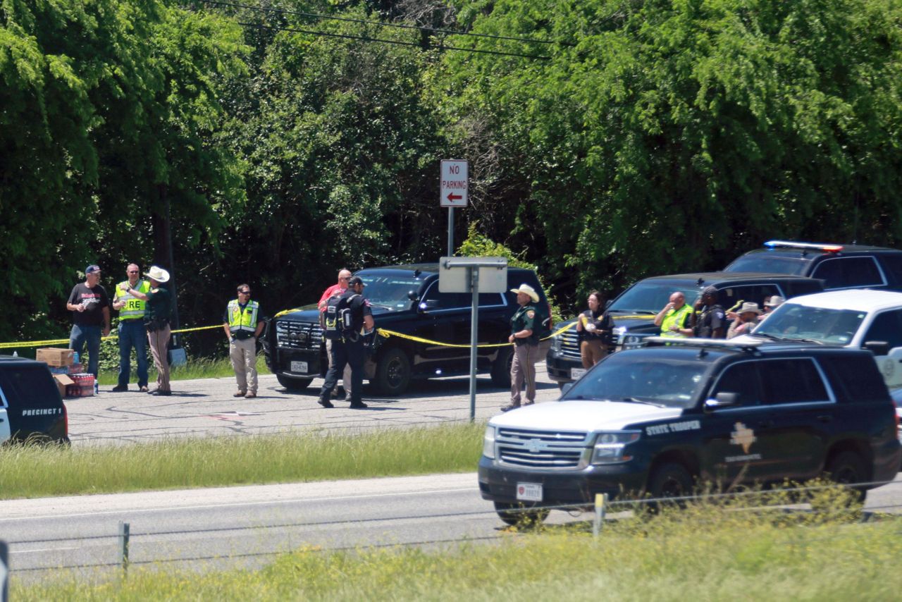 Commercial vehicle crashes into Texas Department of Public Safety ...