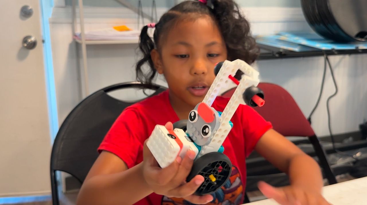 Free CANDO Tampa robotics camp sparks interest in STEM careers for underserved youth