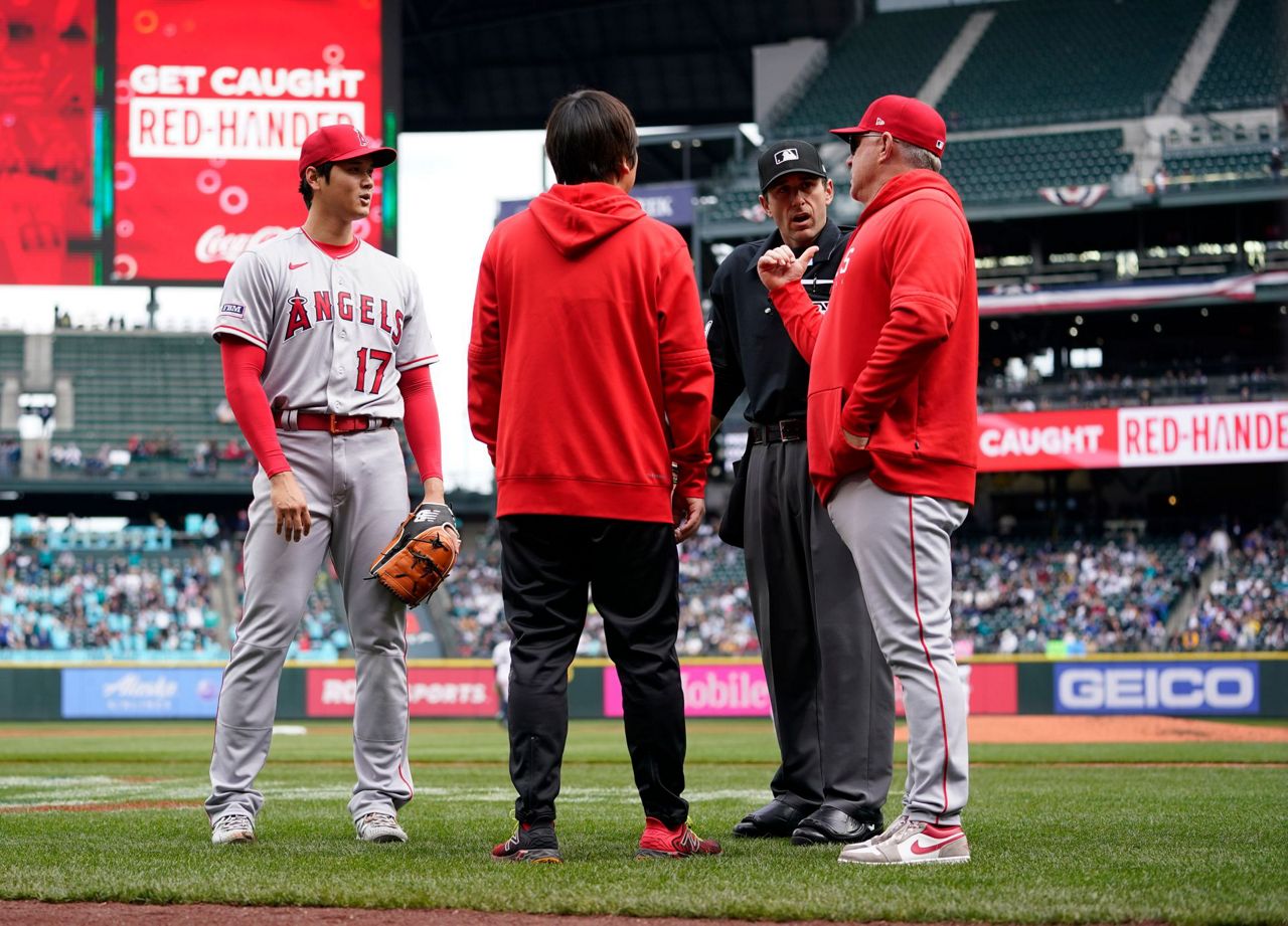 Ohtani gets pitch clock violation on the mound, at the plate
