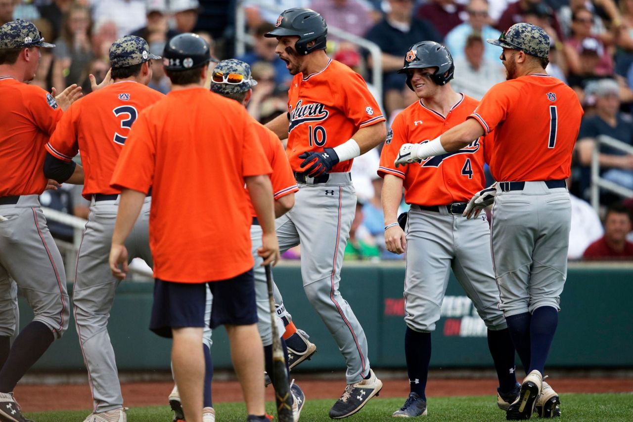 Gilbert Gets Bases-loaded Hit, Bulldogs Beat Auburn 5-4