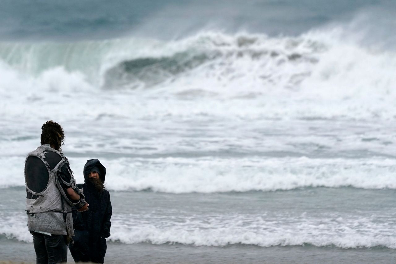 Powerful storm drenches Southern California with heavy rain