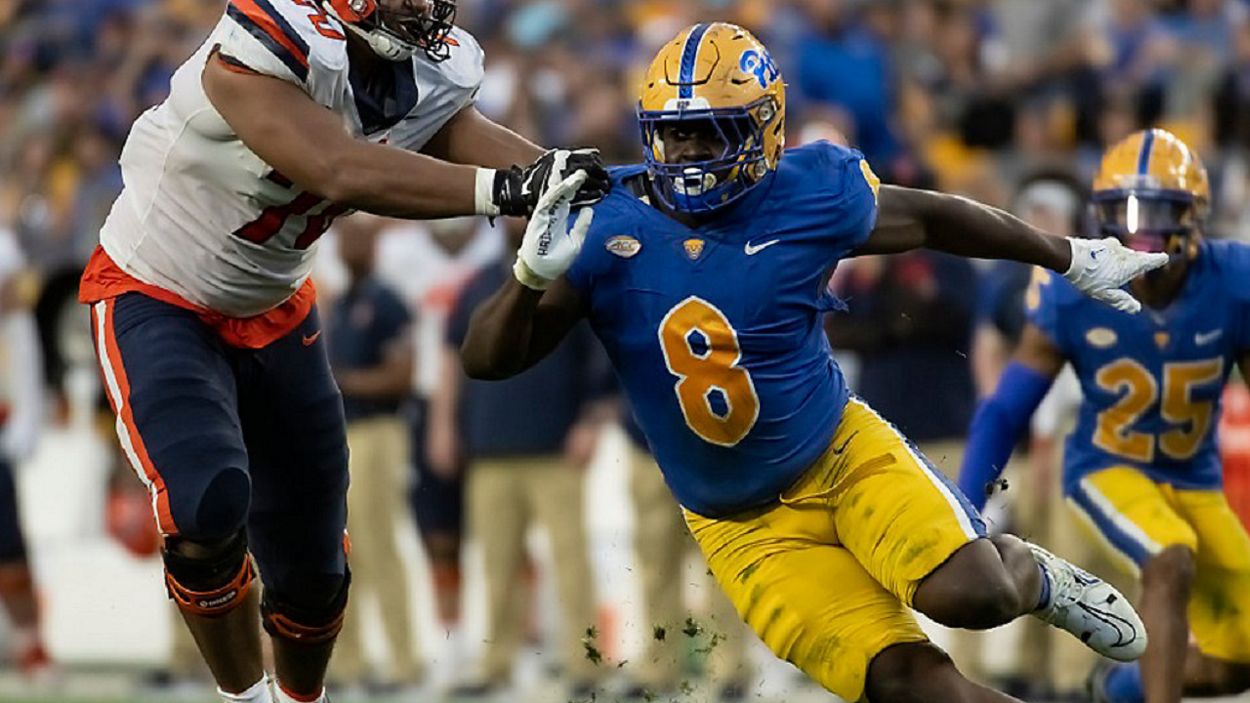 NFL Draft 2022: Bucs select Logan Hall with No. 33 pick