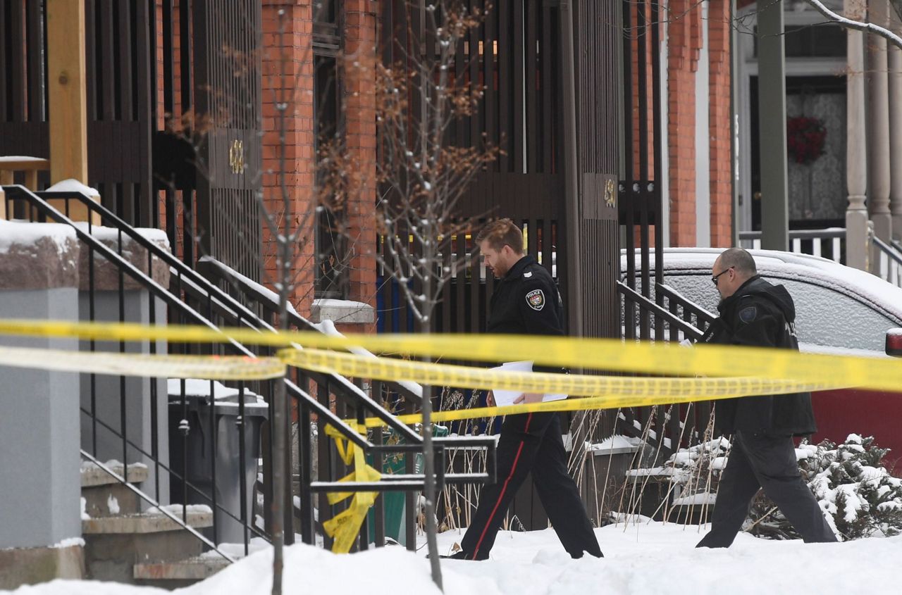 Ottawa shooting leaves 'many injuries,' Canadian police say