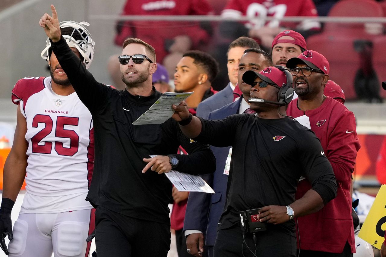 Cardinals coach Kliff Kingsbury tests positive for COVID-19 and