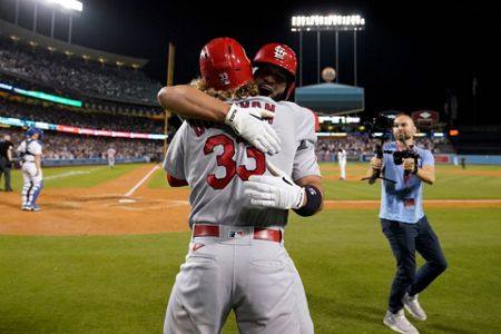 700 CLUB! Cards' Pujols hits 700th career home run, 4th to reach mark