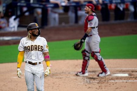 Fernando Tatis Jr. homers twice, drives in six in Padres' 9-2 win