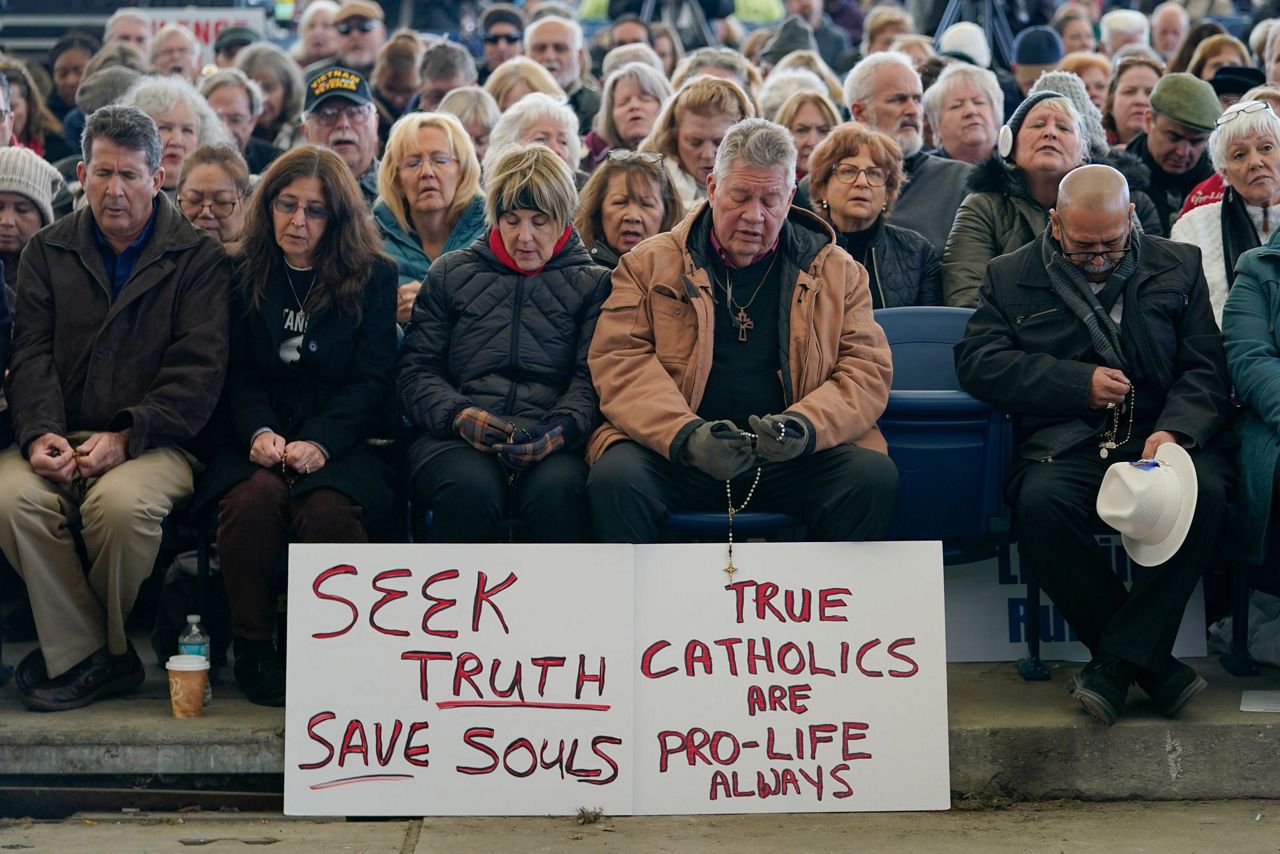 Bishops urged to listen as they consider Communion document