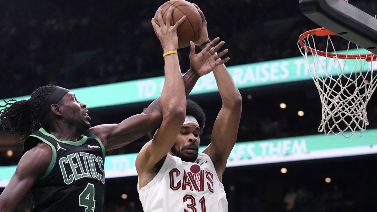 Celtics hand Cavaliers first loss of season, winning 120-117 to end Cleveland's 15-game win streak