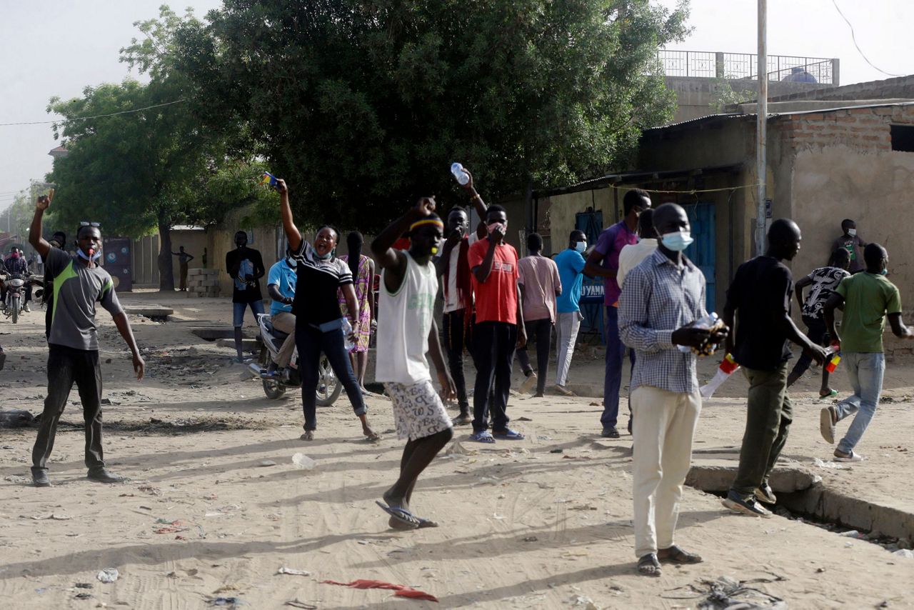 Thousands demonstrate in Chad against military transition