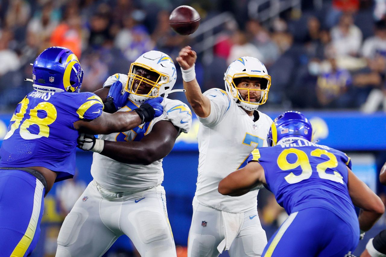 Chargers edge Rams 13-6 in SoFi's first game with fans