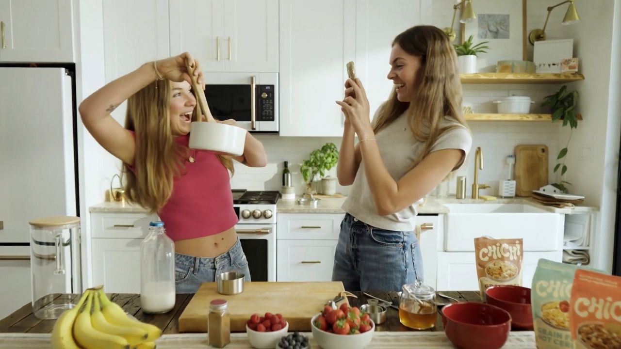 Washington University alums, Chiara Munzi, left, and Izzy Gorton, have launched an innovative, hot breakfast cereal that uses chickpeas instead of oats as the main ingredient. (Courtesy of Washington University)