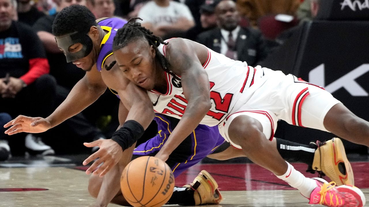 Chicago Bulls knock off the Los Angeles Lakers 124-108