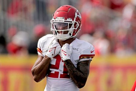 Kansas City Chiefs tight end Jody Fortson warms up prior to an NFL