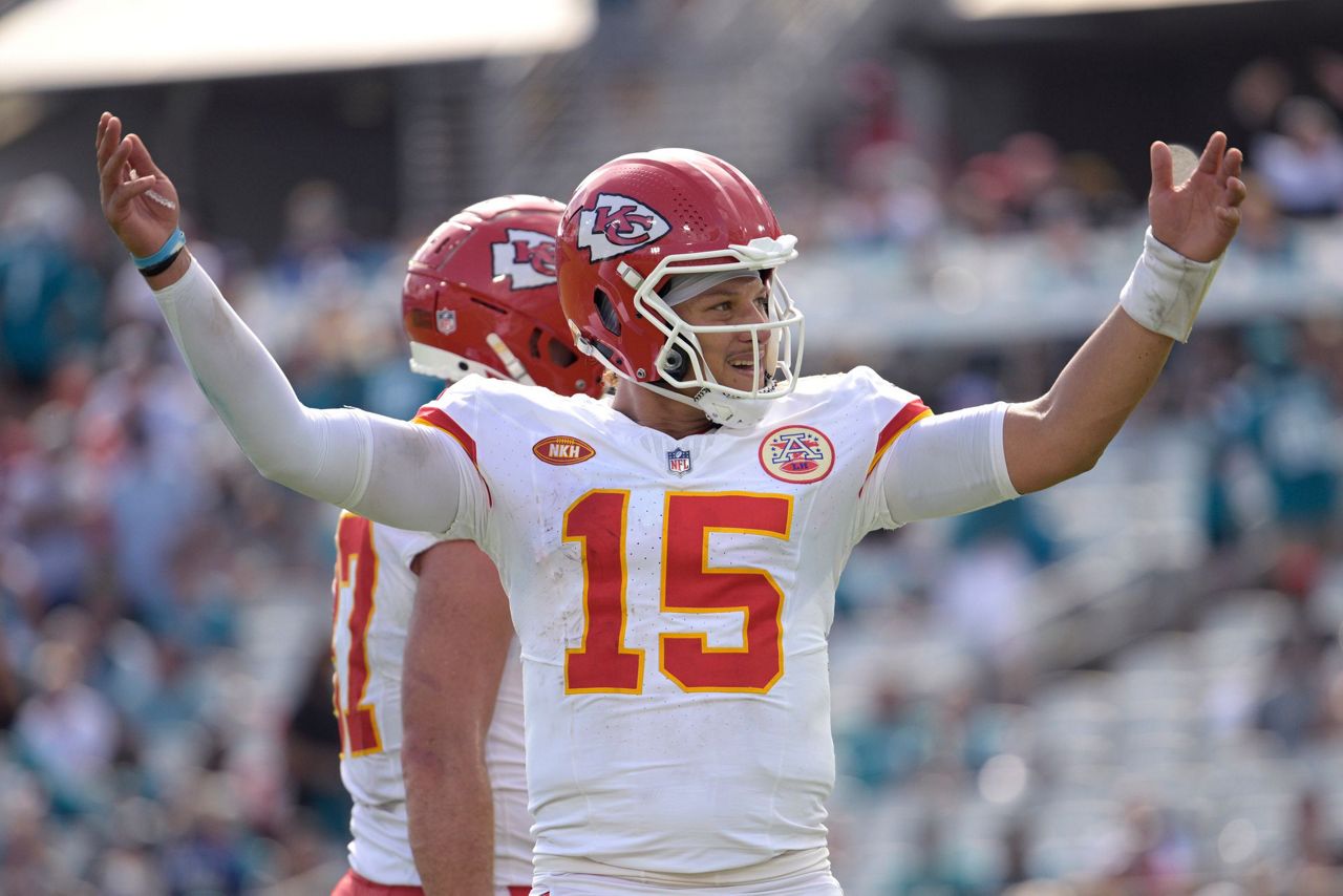 Chiefs QB Patrick Mahomes takes shot at Pro Football Focus