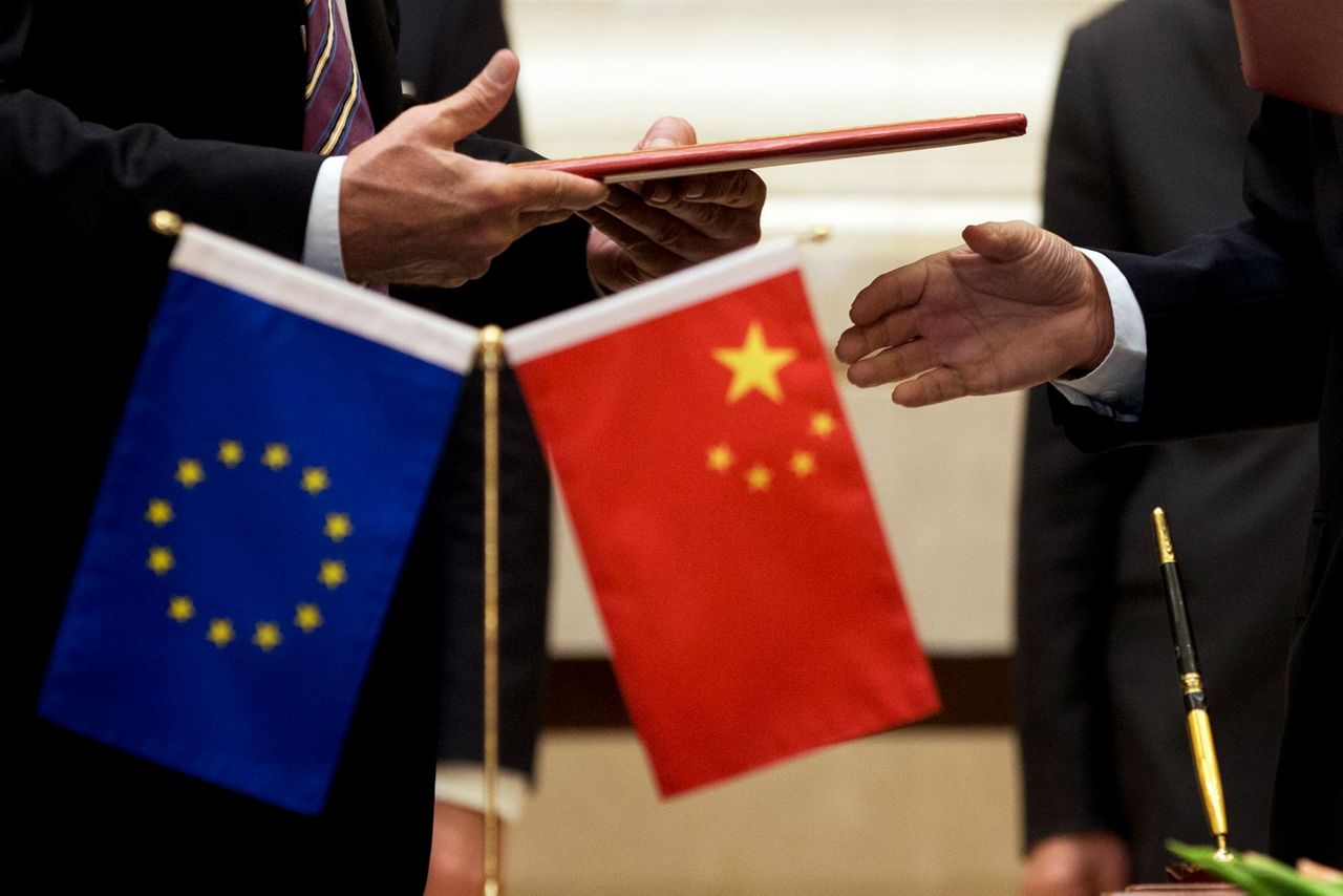中国抗议欧盟对绿色产业补贴的调查，称此举是保护主义
