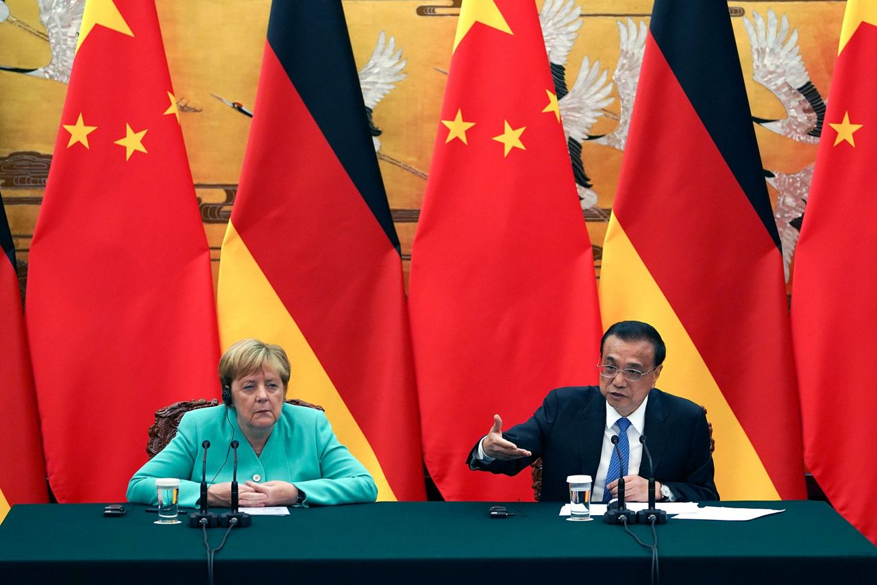 Merkel: Germany must engage in rights dialogue with China