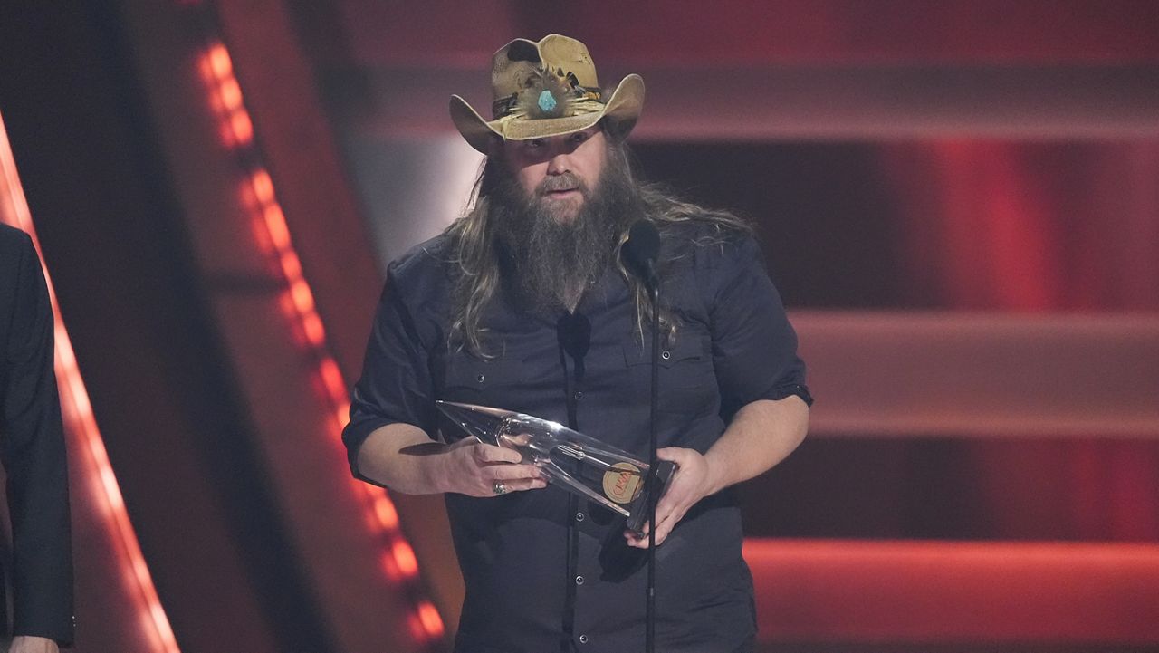 Chris Stapleton wins 4 CMA Awards, Morgan Wallen gets entertainer of the year