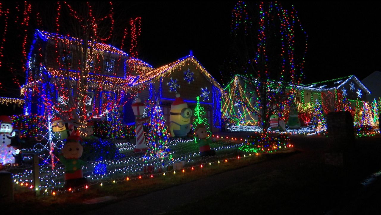 KY man decks out his house and neighbor's for Christmas