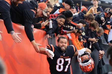 Cincinnati Bengals running back Joe Mixon runs the ball against the Kansas  City Chiefs during the AFC championship NFL football game Sunday, Jan. 30,  2022, in Kansas City, Mo. (AP Photo/Paul Sancya