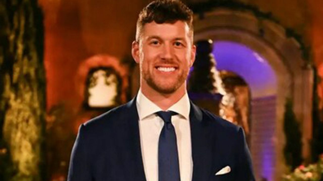 American TV personality Clayton Echard has signed on to host the groundbreaking reality show "Pickleball Paddle Battle." Known to millions as the star of The Bachelor and The Bachelorette, he will spearhead behind-the-scenes and on-court drama filmed at Pickleball Kingdom in Chandler, Arizona. (Photo Credit: Pickleball Kingdom)