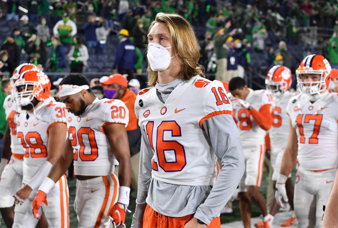 No. 4 Notre Dame sacks No. 1 Clemson 4740 in overtime